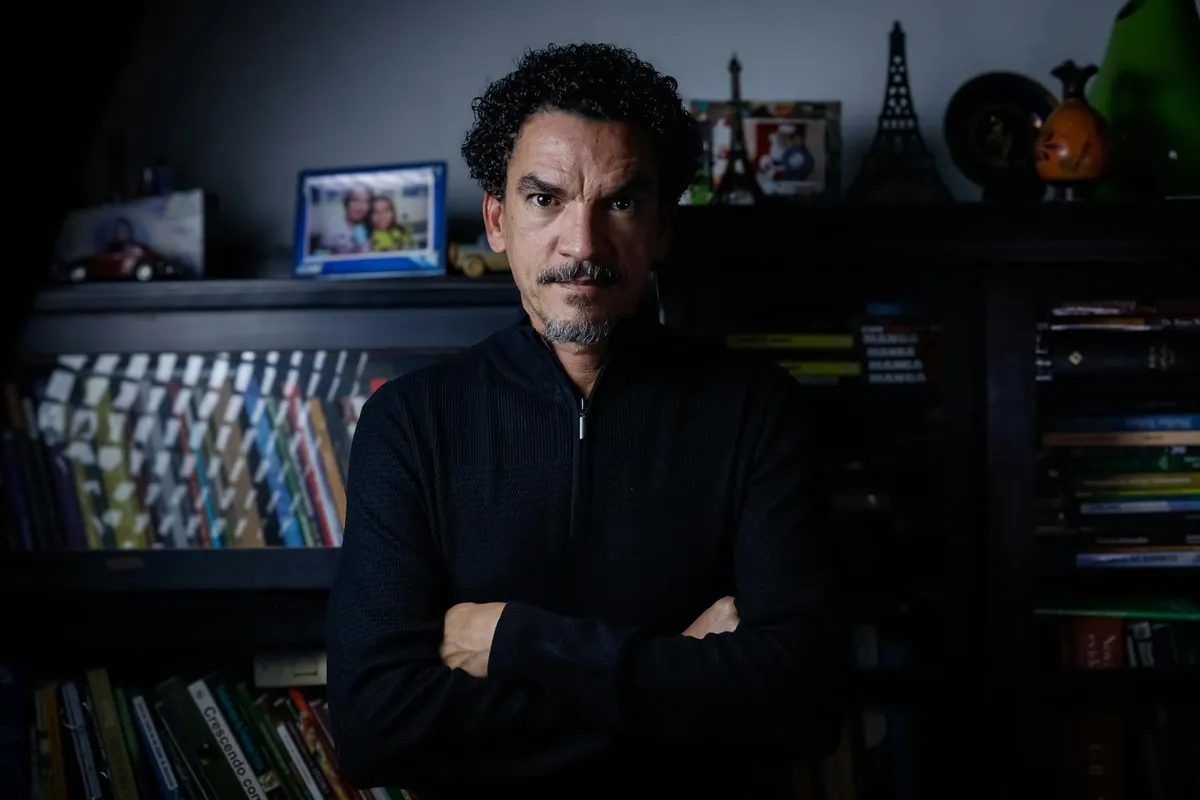 A quiet portrait of the editor of Best Hemp Oil