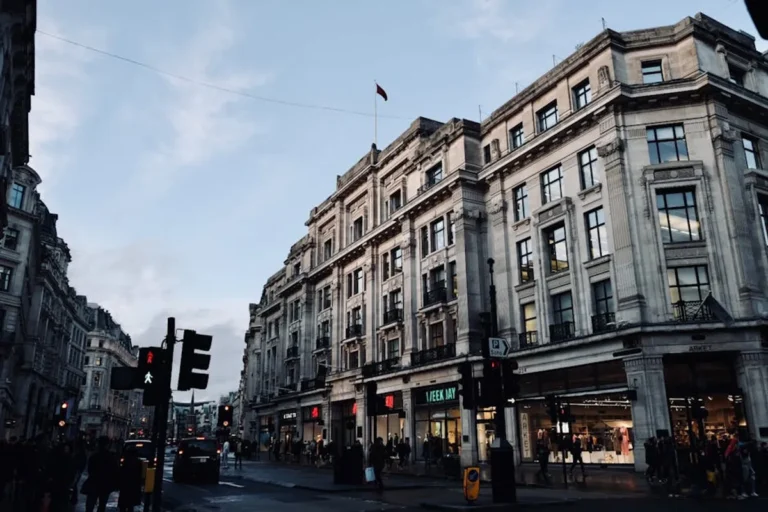 Mayfair London Review: What It Is, Features, Safety, and Alternatives
